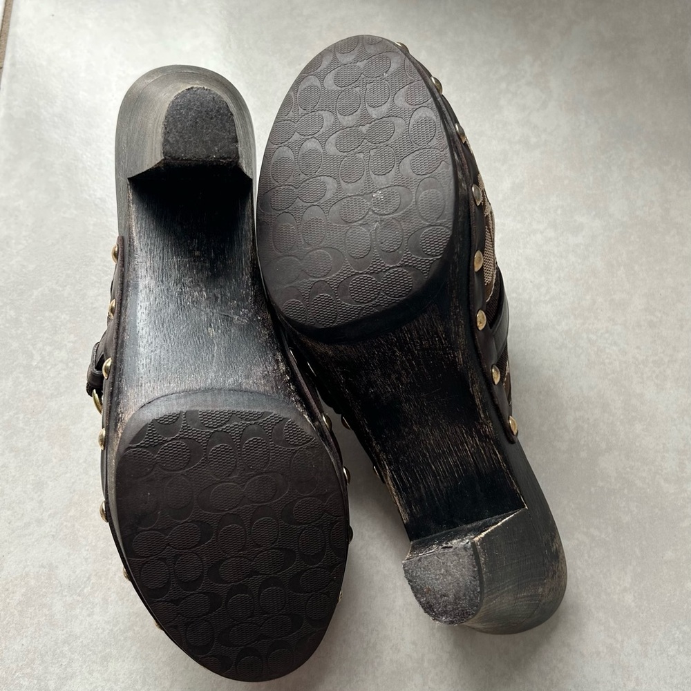 Coach clogs Size 7.5 - Picture 7 of 13